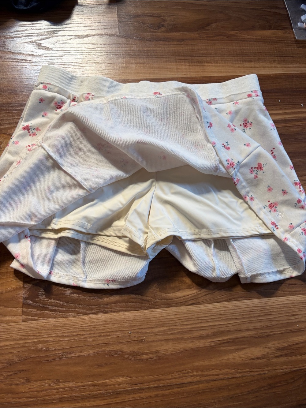 White Floral Mini Skirt with Pink Rose Print - Picture 2 of 2